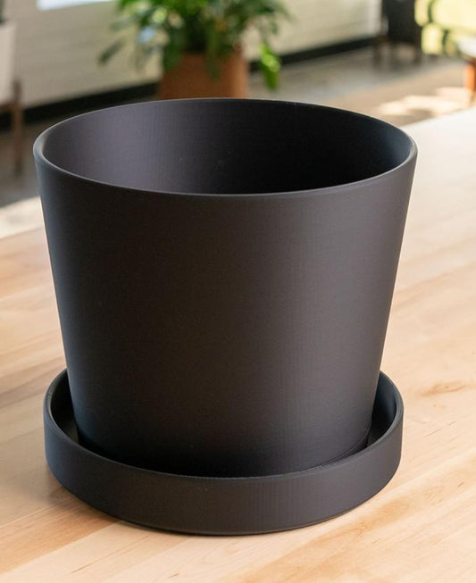 Nero Planter